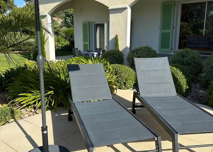 Bord De Avec Piscine Privee דירה פורטיסיו