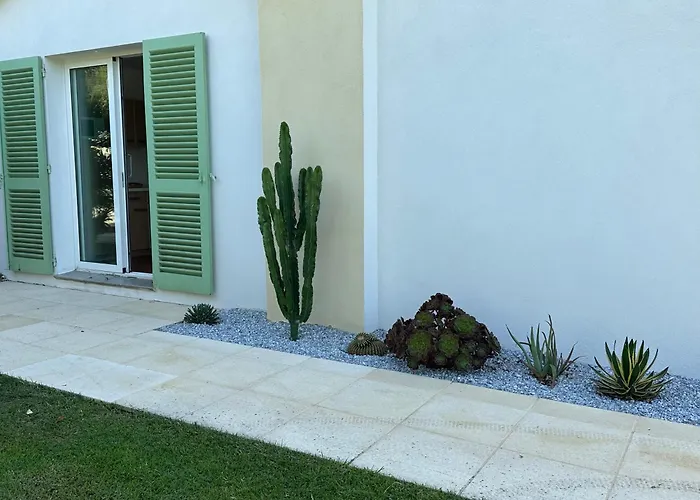 Bord De Avec Piscine Privee דירה