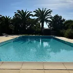 Bord De Avec Piscine Privee Apartamento
