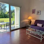 Bord De Avec Piscine Privee