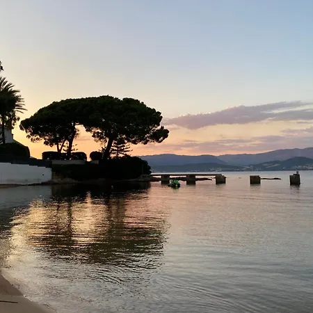 Bord De Avec Piscine Privee Porticcio (Corsica)